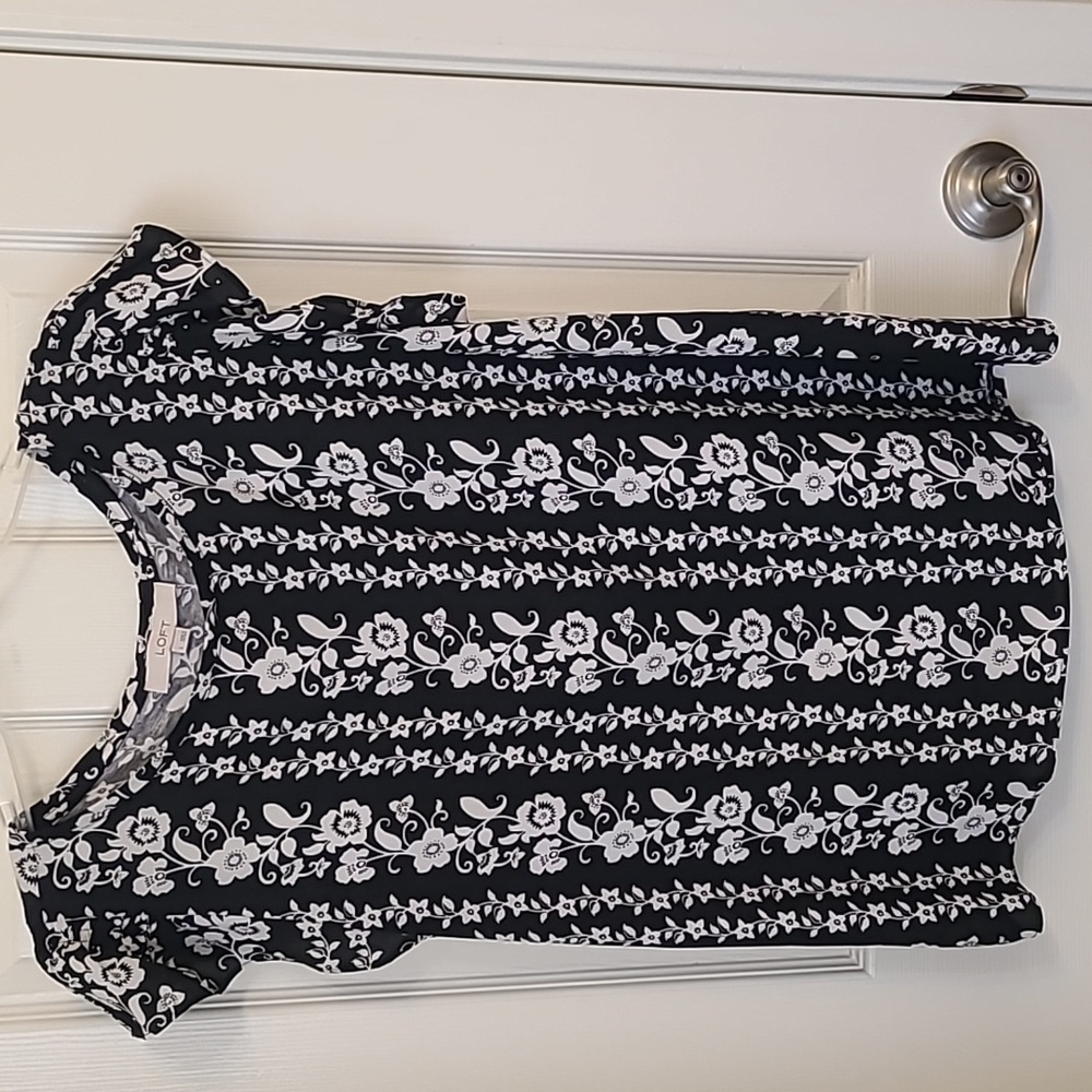 Black and white floral blouse from Loft size L